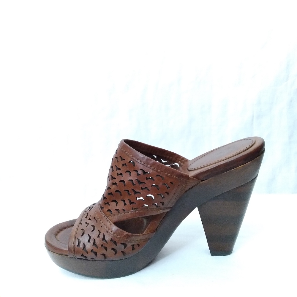 FRYE Sage Cut Mule - Picture 8 of 8
